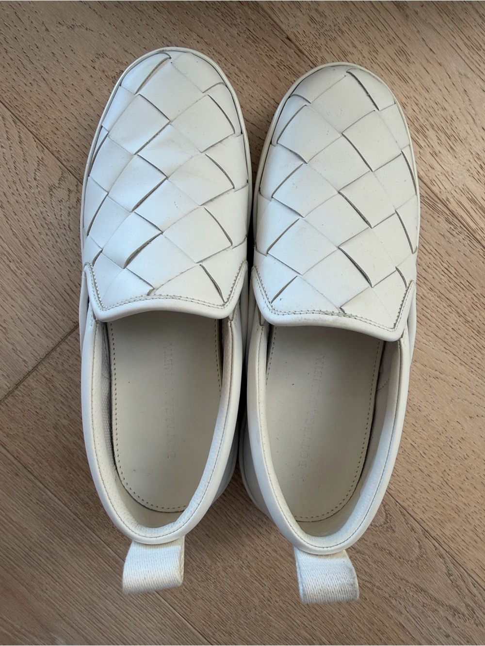 Bottega Veneta White Intrecciato Leather Slip-On Loafers - Picture 5 of 8